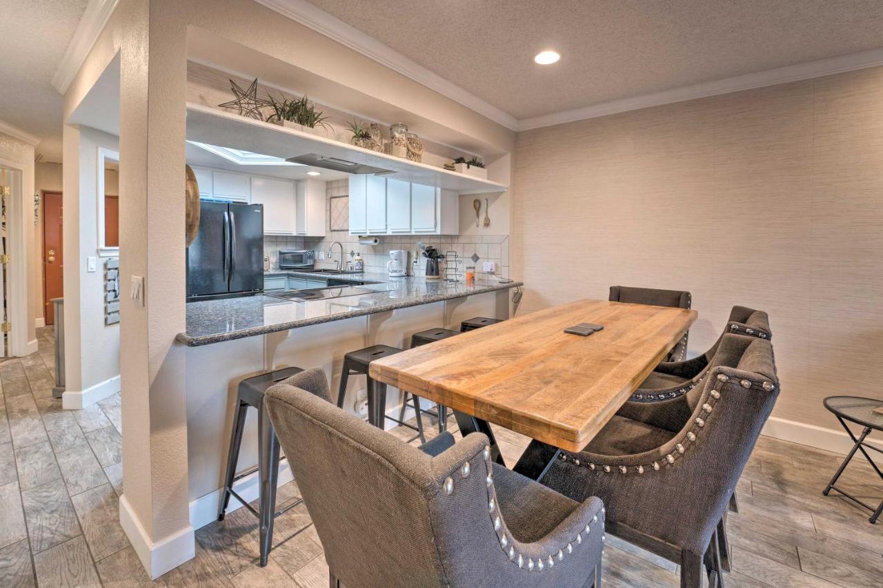 Lake Havasu Condo With Pool Access 1 Block To Beach Lake Havasu City Eksteriør billede